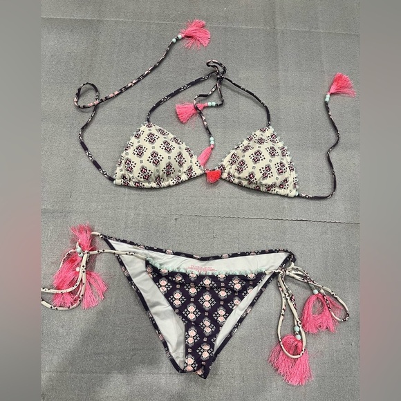 [Up:L/Bottom:M]Victoria Secret The Teeny Bikini Floral Patterned Set Tassels - Picture 2 of 6